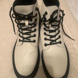 Dr. Marten White 1460 Boots